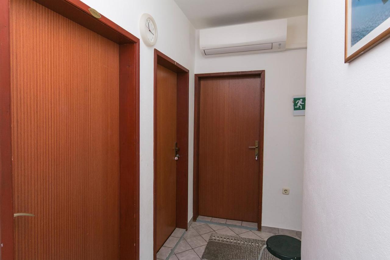 Apartments By The Sea Podaca, Makarska - 516 Екстер'єр фото